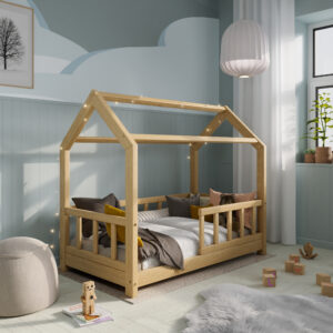 Кровать домик из массива дерева Housebed Deluxe 70×140 — Натуральное лакированное