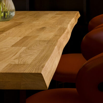 Liimpuidust mööbli valmistamise eripärad: puiduliikide omadused ja tehnikad