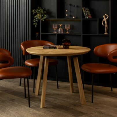 Kase vs tamme söögilaud: plussid ja miinused